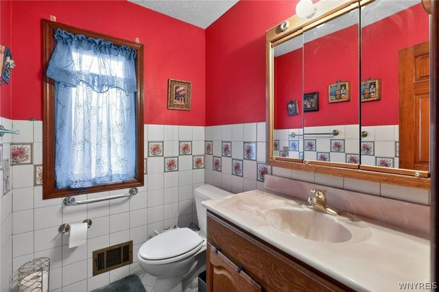 142 Yorktown Drive, Penfield, NY 14580