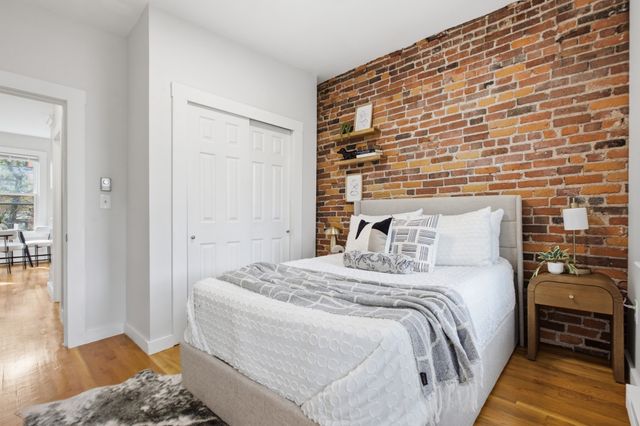32 Grove St 8, Boston, MA 02114