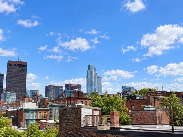 32 Grove St 8, Boston, MA 02114
