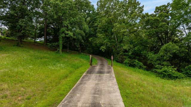 2415 Old Morrilton Highway, Conway, AR 72058
