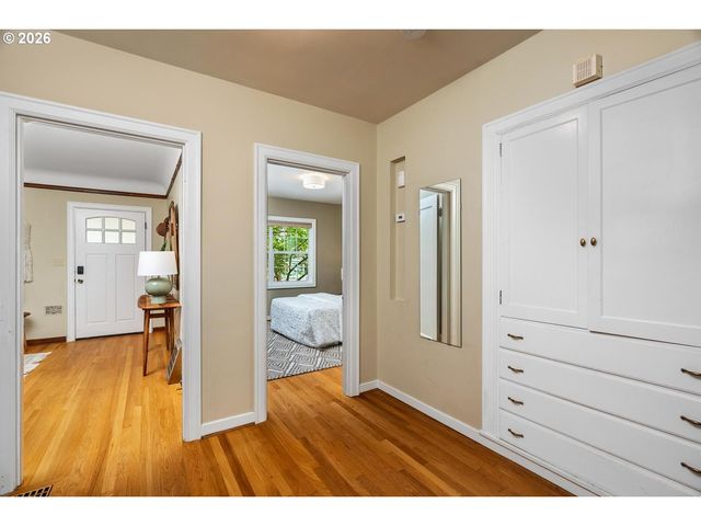 4914 N MARYLAND Ave, Portland, OR 97217