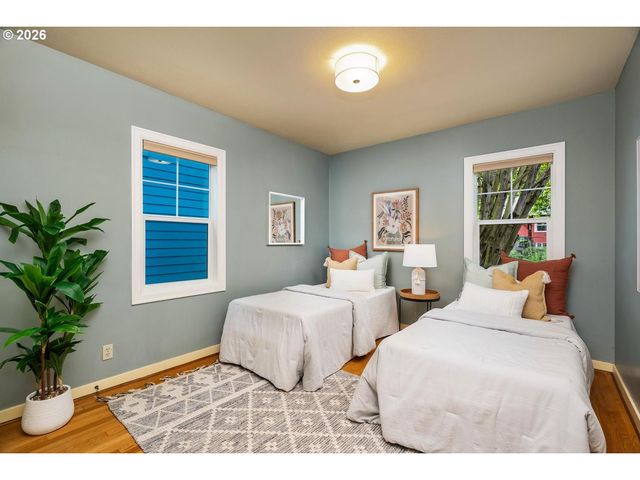 4914 N MARYLAND Ave, Portland, OR 97217