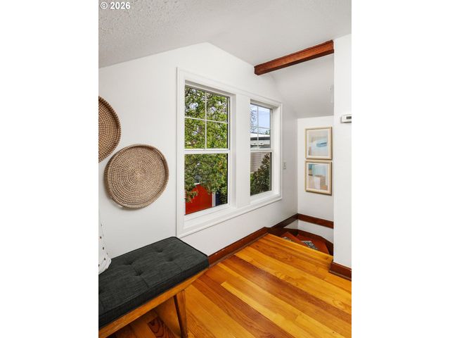 4914 N MARYLAND Ave, Portland, OR 97217