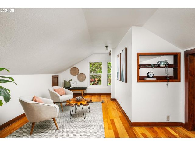 4914 N MARYLAND Ave, Portland, OR 97217