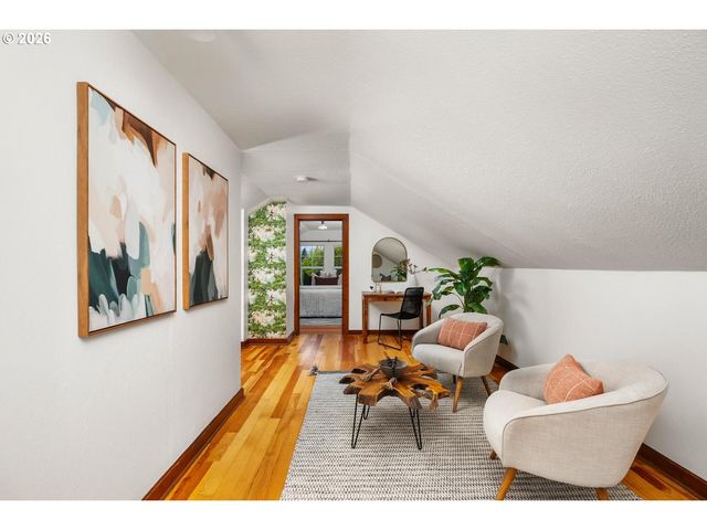 4914 N MARYLAND Ave, Portland, OR 97217