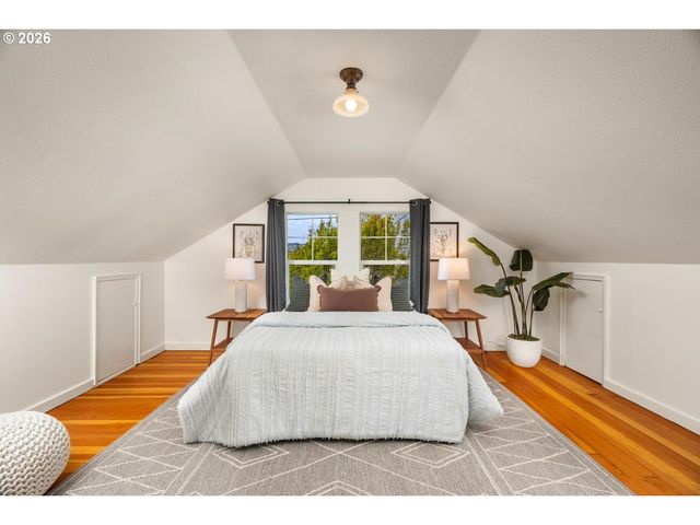 4914 N MARYLAND Ave, Portland, OR 97217