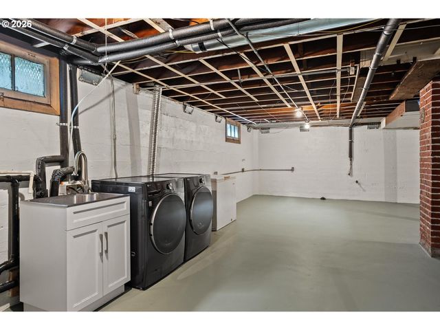 4914 N MARYLAND Ave, Portland, OR 97217