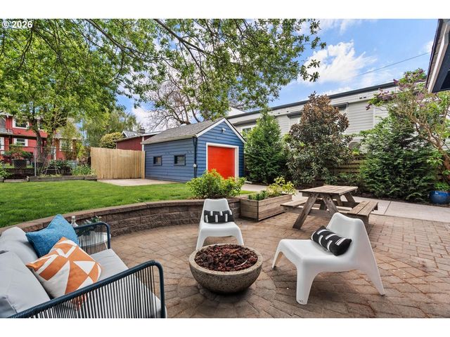 4914 N MARYLAND Ave, Portland, OR 97217
