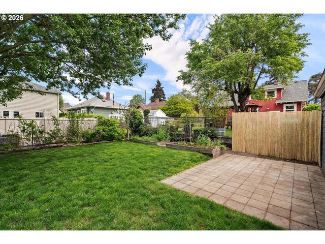 4914 N MARYLAND Ave, Portland, OR 97217