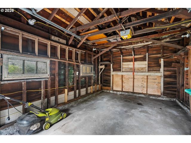 4914 N MARYLAND Ave, Portland, OR 97217