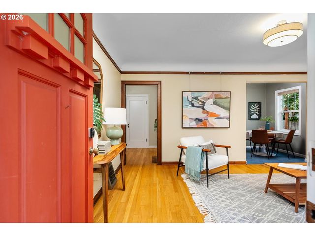 4914 N MARYLAND Ave, Portland, OR 97217
