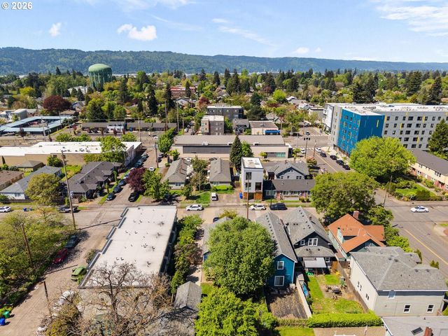 4914 N MARYLAND Ave, Portland, OR 97217