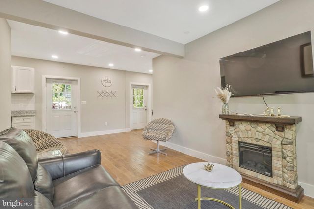 3801 CEDAR CROFT PL, Brentwood, MD 20722