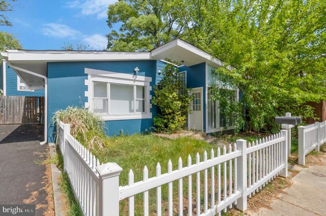 3801 CEDAR CROFT PL, Brentwood, MD 20722