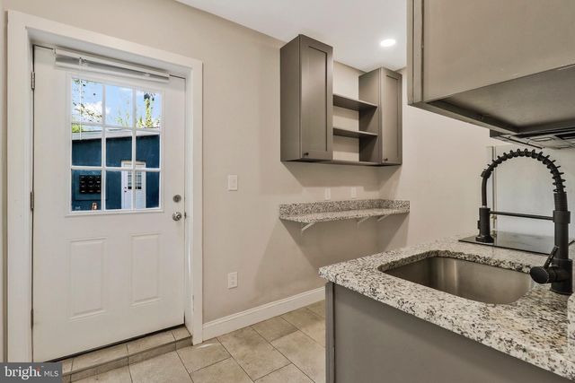 3801 CEDAR CROFT PL, Brentwood, MD 20722