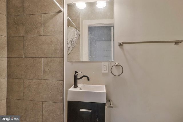 3801 CEDAR CROFT PL, Brentwood, MD 20722