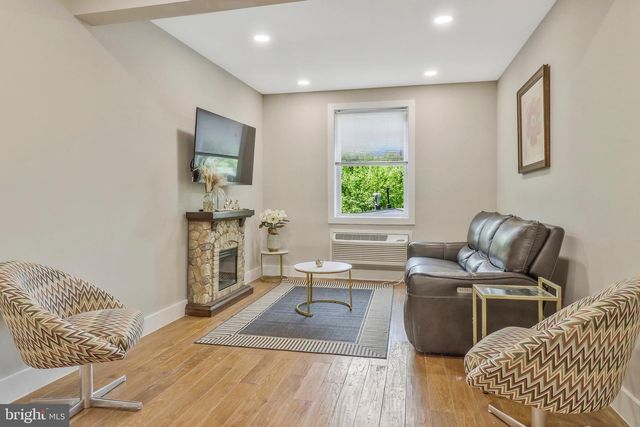 3801 CEDAR CROFT PL, Brentwood, MD 20722