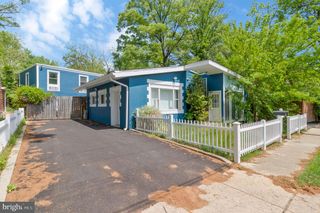 3801 CEDAR CROFT PL, Brentwood, MD 20722