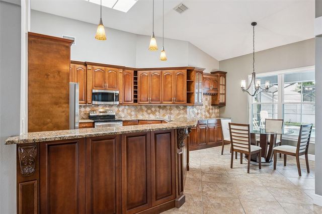 8045 LANDGROVE COURT, Orlando, FL 32819