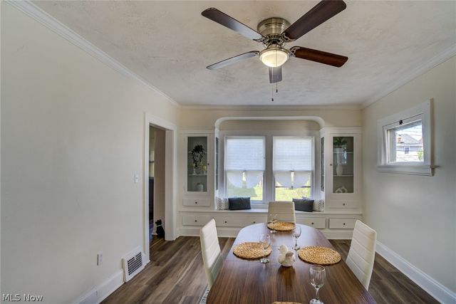 10105 Greenview, Garfield Heights, OH 44125