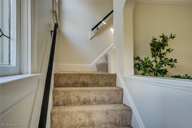 10105 Greenview, Garfield Heights, OH 44125