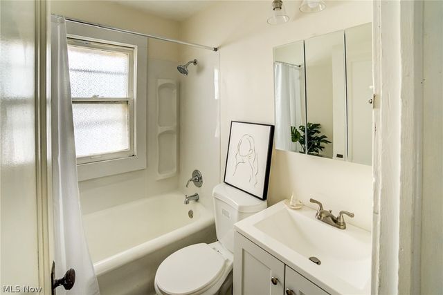 10105 Greenview, Garfield Heights, OH 44125