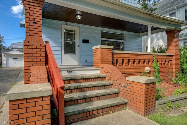 10105 Greenview, Garfield Heights, OH 44125