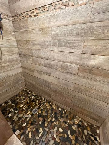 145 Howard Rd., Higden, AR 72067