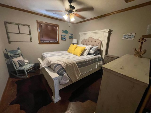 145 Howard Rd., Higden, AR 72067