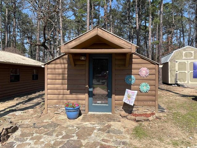 145 Howard Rd., Higden, AR 72067