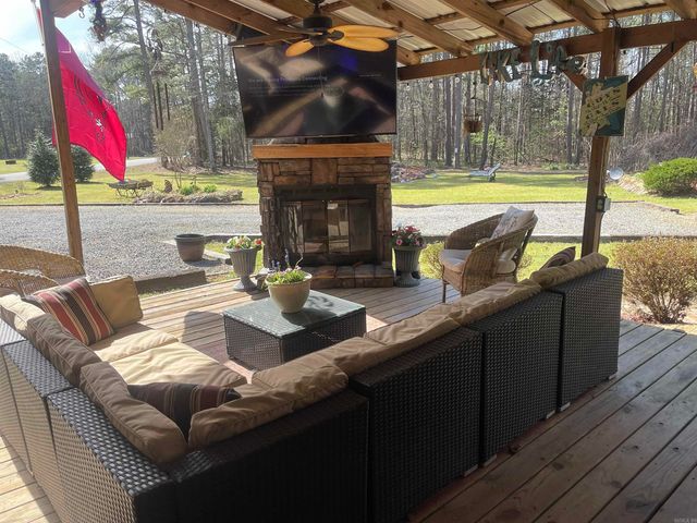 145 Howard Rd., Higden, AR 72067