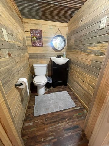 145 Howard Rd., Higden, AR 72067