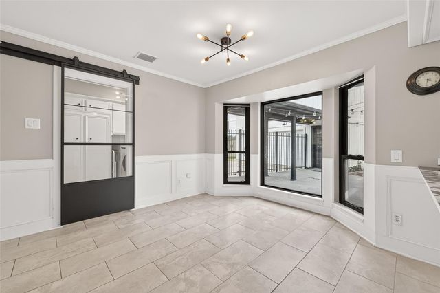 707 Montclair Boulevard, Sugar Land, TX 77478