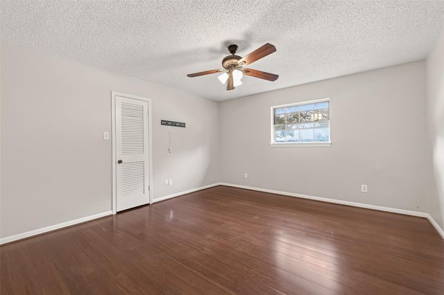 707 Montclair Boulevard, Sugar Land, TX 77478