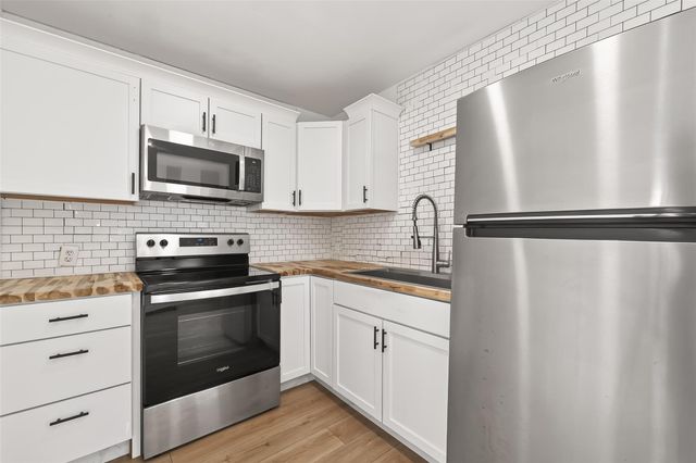 707 Montclair Boulevard, Sugar Land, TX 77478