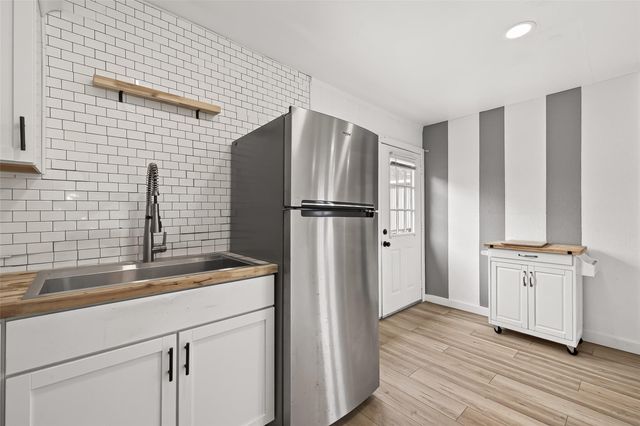 707 Montclair Boulevard, Sugar Land, TX 77478