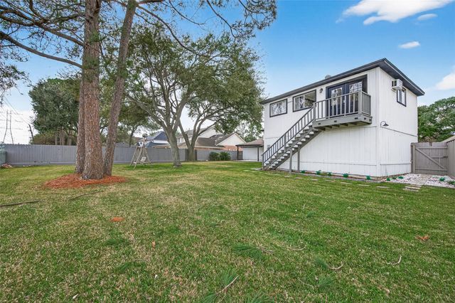 707 Montclair Boulevard, Sugar Land, TX 77478