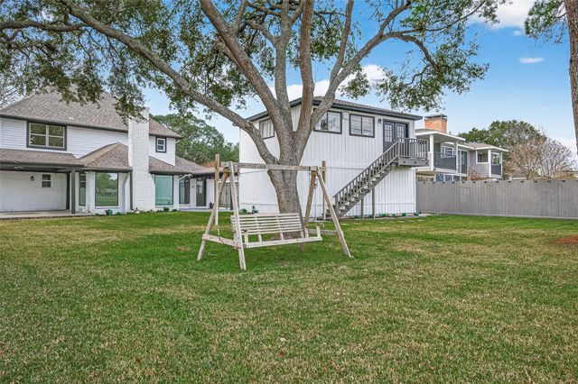 707 Montclair Boulevard, Sugar Land, TX 77478