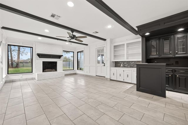 707 Montclair Boulevard, Sugar Land, TX 77478