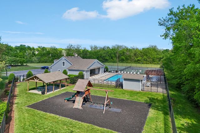 1012 McKenna Drive, Thompsons Station, TN 37179