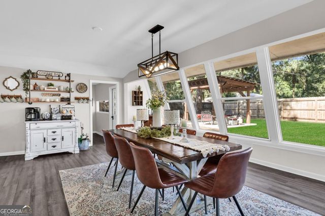 111 Carlton Road, Savannah, GA 31410