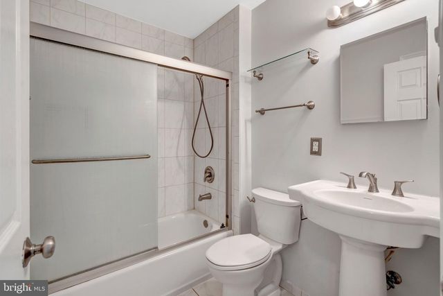 4570 LAWNVALE DR, Gainesville, VA 20155