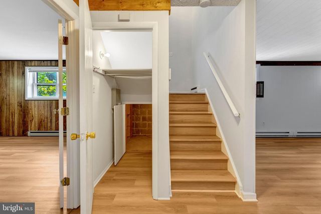 4570 LAWNVALE DR, Gainesville, VA 20155