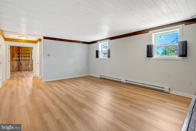 4570 LAWNVALE DR, Gainesville, VA 20155
