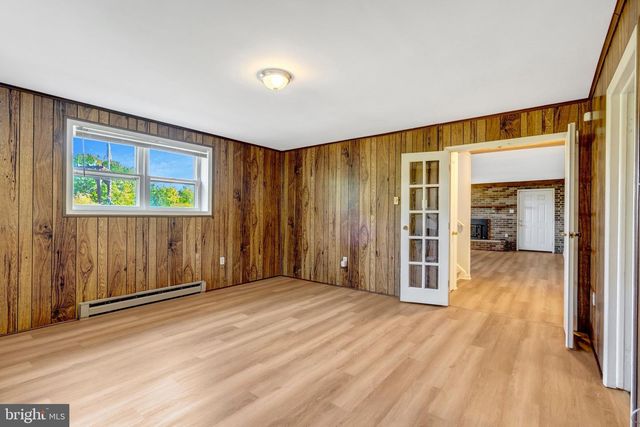 4570 LAWNVALE DR, Gainesville, VA 20155