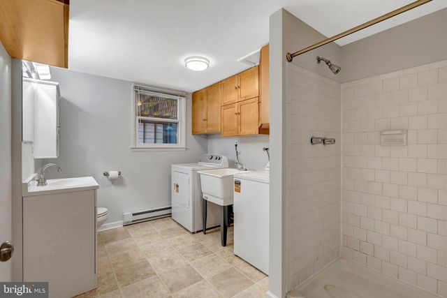4570 LAWNVALE DR, Gainesville, VA 20155