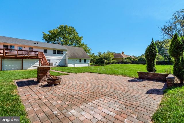 4570 LAWNVALE DR, Gainesville, VA 20155