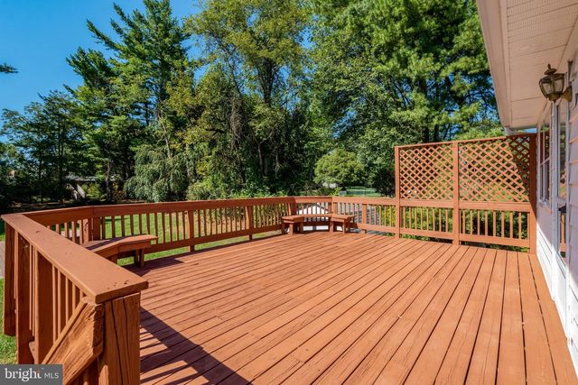 4570 LAWNVALE DR, Gainesville, VA 20155