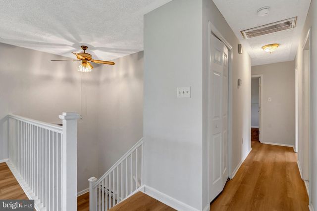 4570 LAWNVALE DR, Gainesville, VA 20155