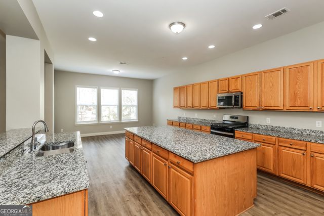 7461 Mistydawn Drive, Fairburn, GA 30213